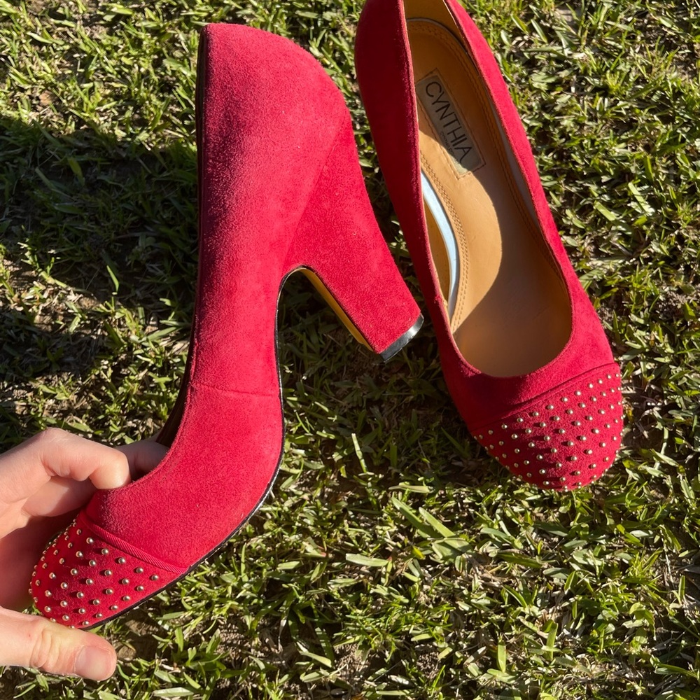 Cynthia Rowley Red Suede Halo Round Toe Chucky Heels Size 8 M